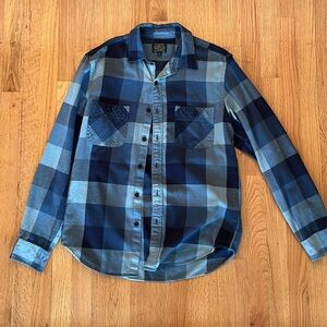 J. Crew Long-sleeve button down shirt. 100% Cotton